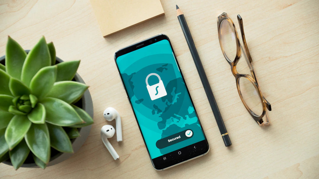 User Experiences: Why People Choose Privacy Phones