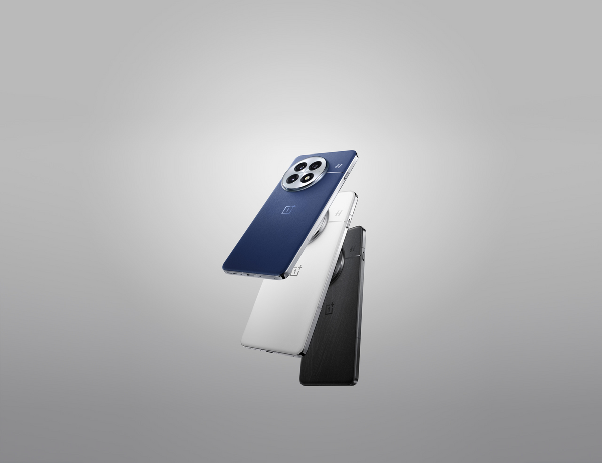 OnePlus 13 official manufacturer device image, view 1